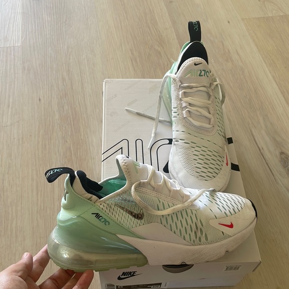 Nike Air Max 270 - Picture 1 of 7
